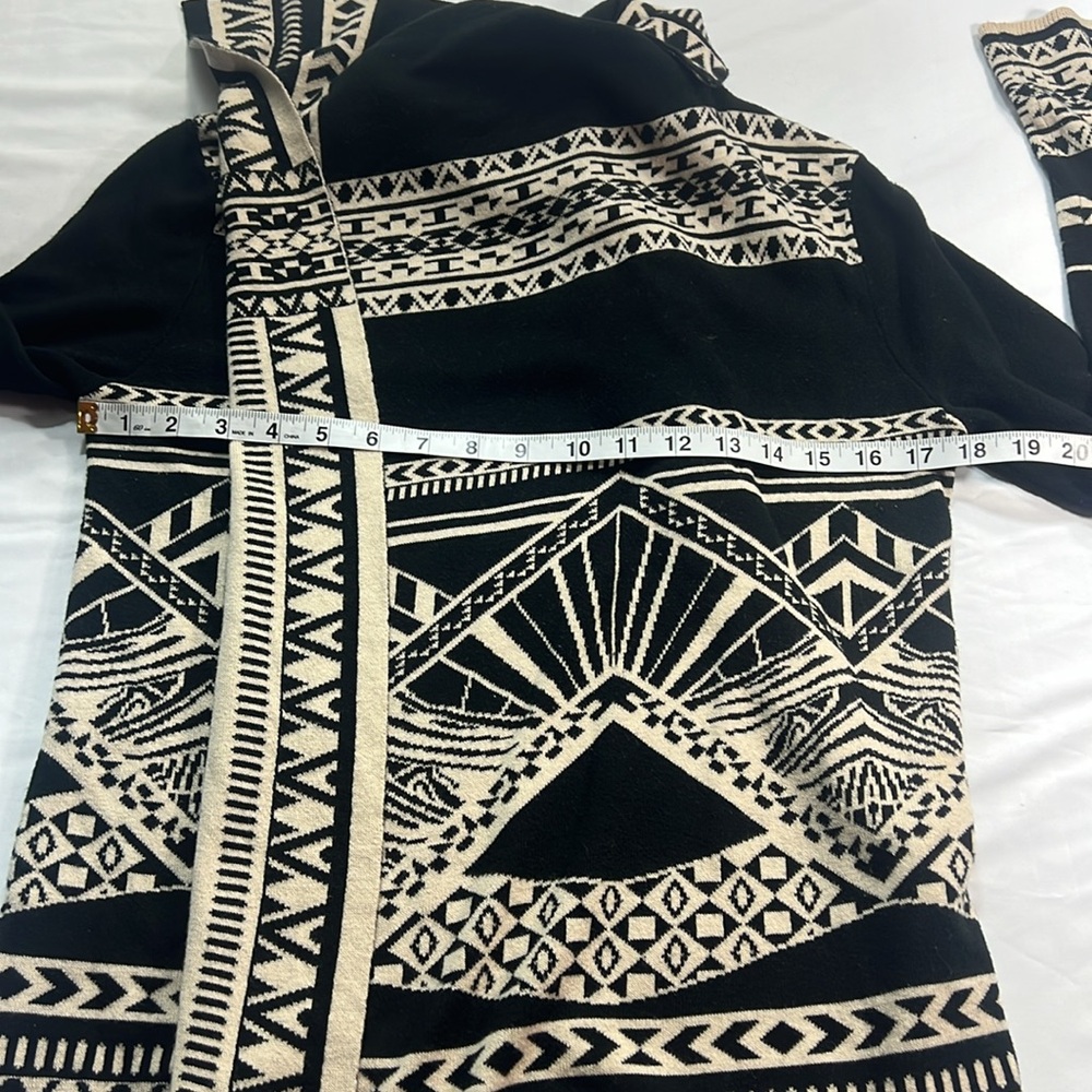 Flying tomato, open cardigan, size medium, black and tan - Picture 6 of 8